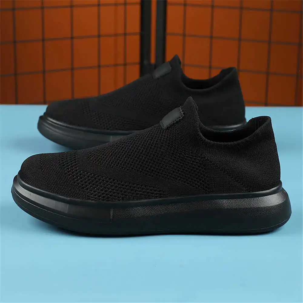 Calze con plateau scarpe marro - Luxury Lifestyle Goods recensione e prezzo