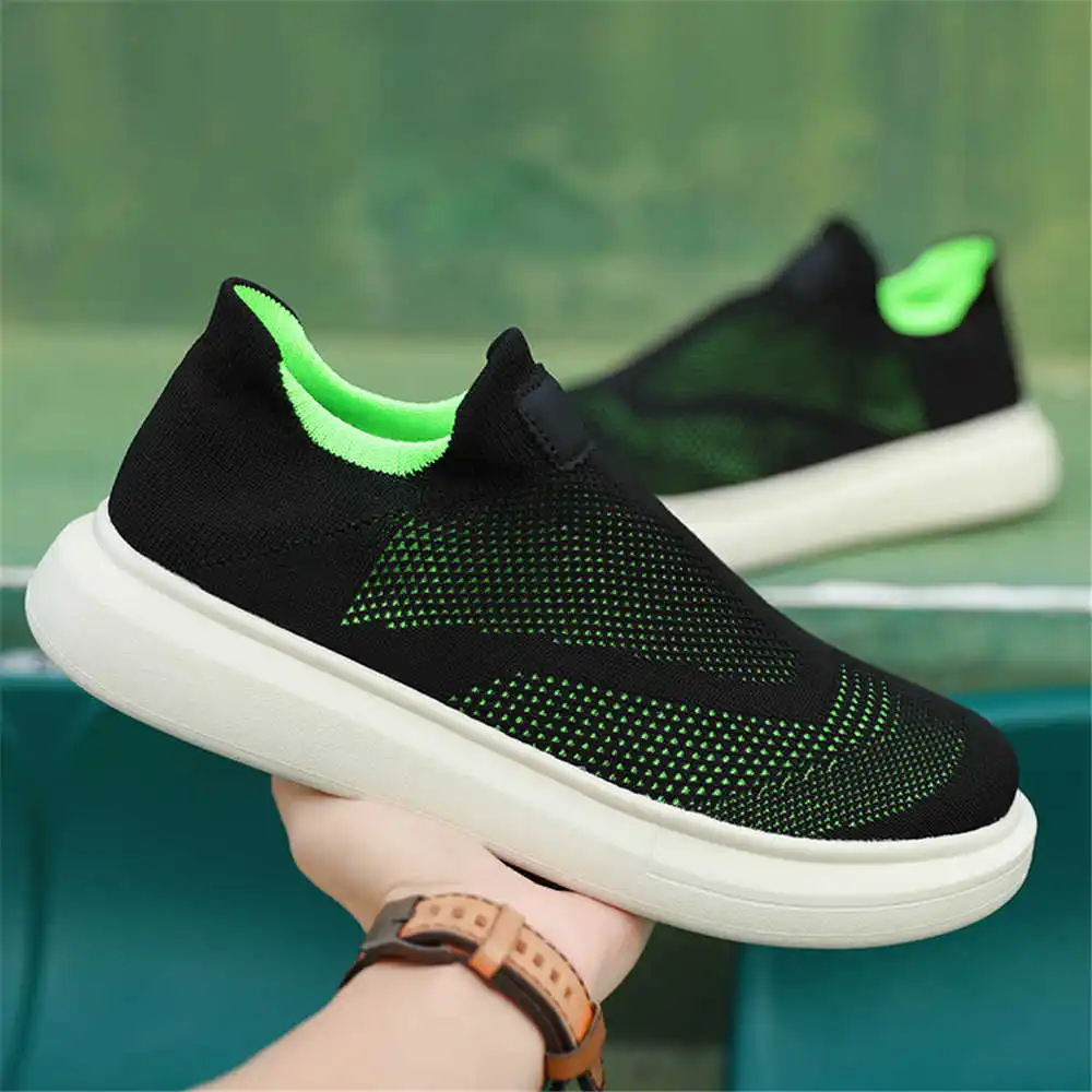 Calze con plateau scarpe marro - Luxury Lifestyle Goods recensione e prezzo